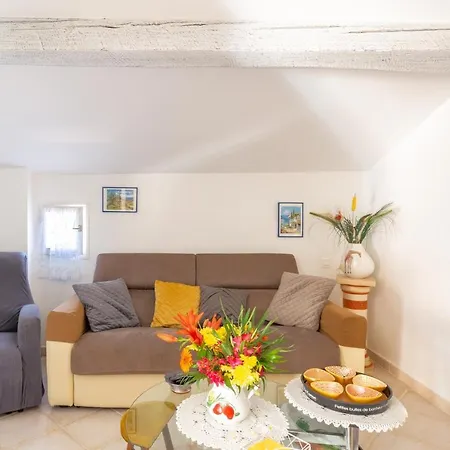 Semesterbostad La Maximoise